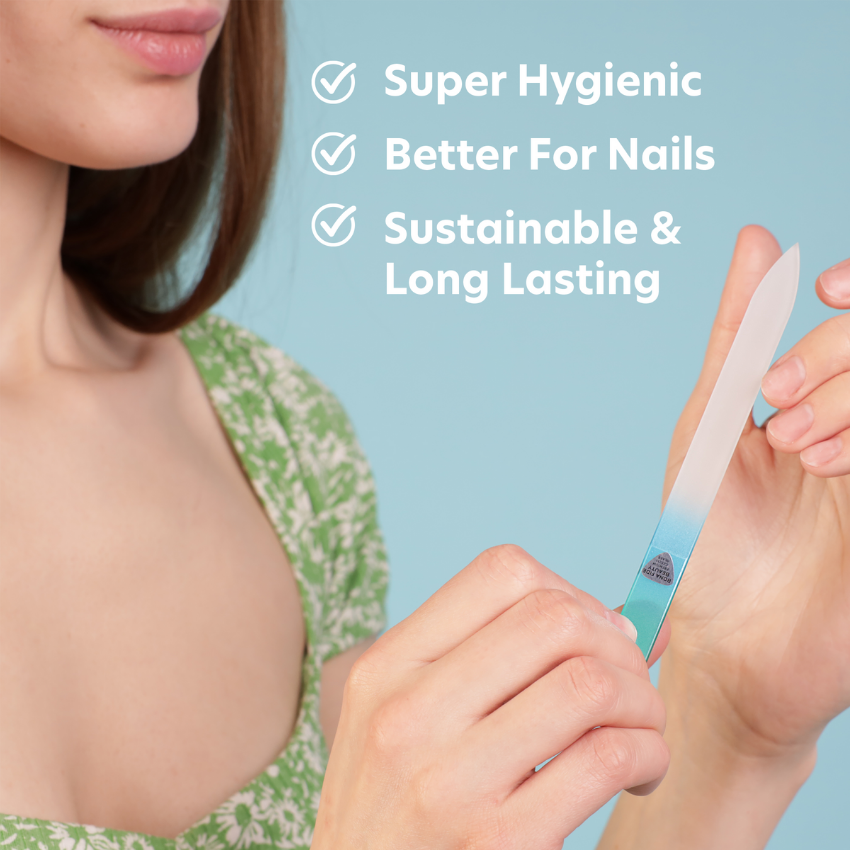 Single Glass Nail File in Green/Aqua with Hard Case